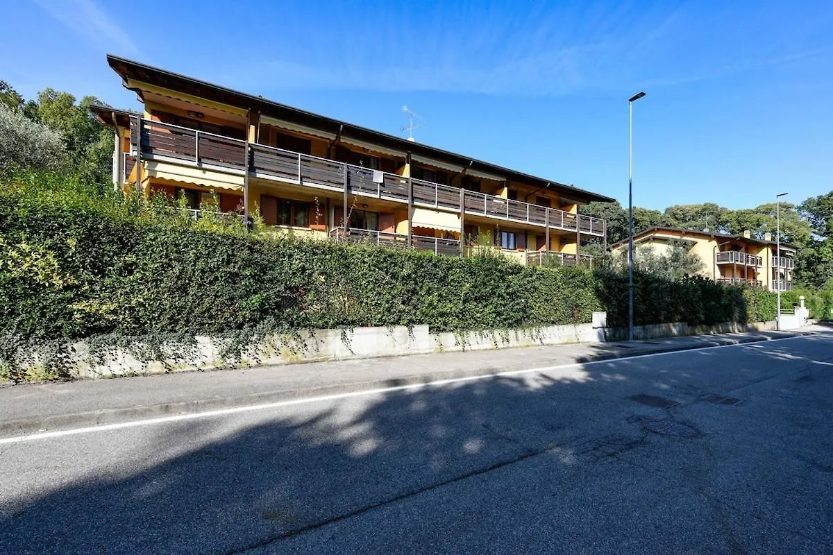 Garda Tulipano Tranquillo Bilocale Con Piscina E Terrazza Apartment Desenzano del Garda