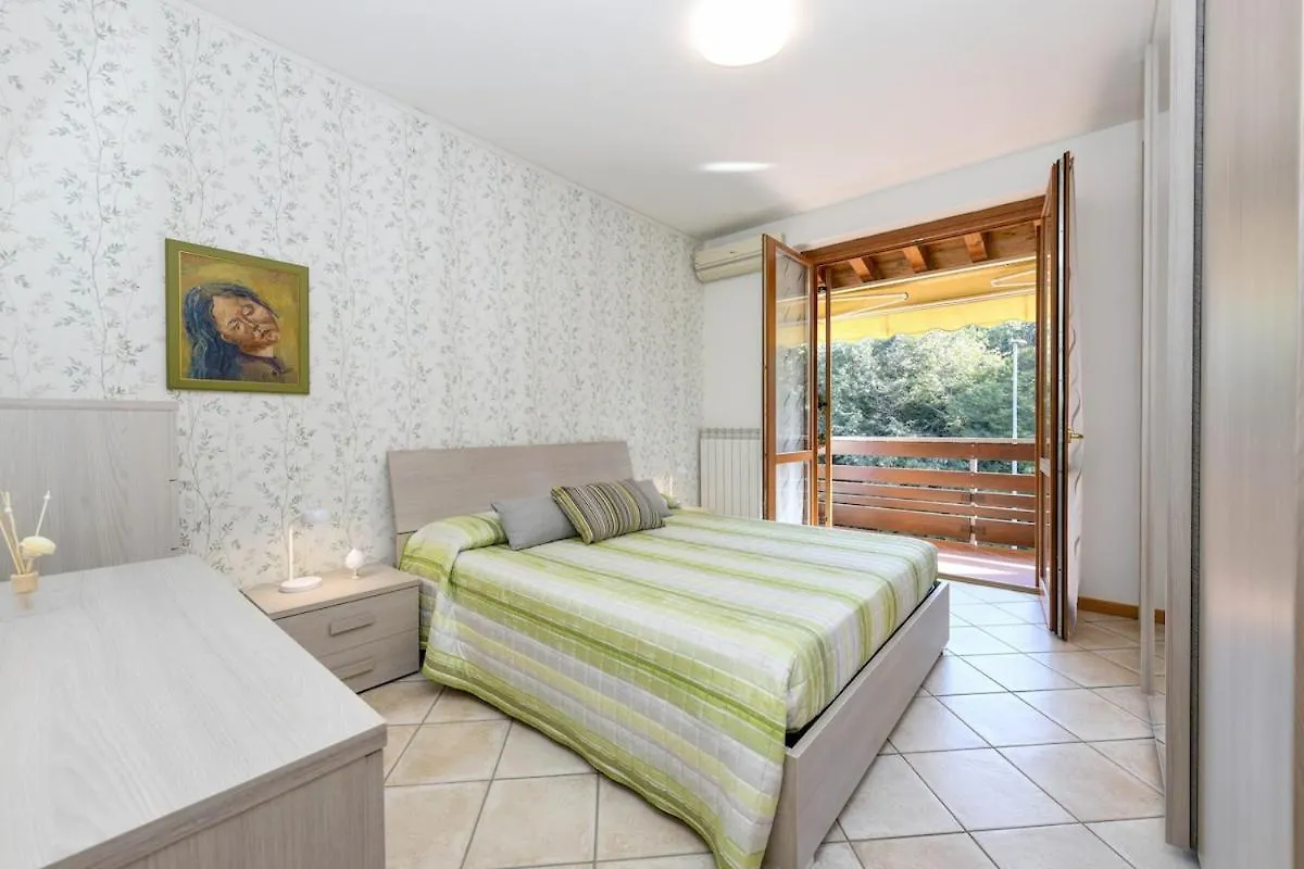 Garda Tulipano Tranquillo Bilocale Con Piscina E Terrazza Apartment Desenzano del Garda