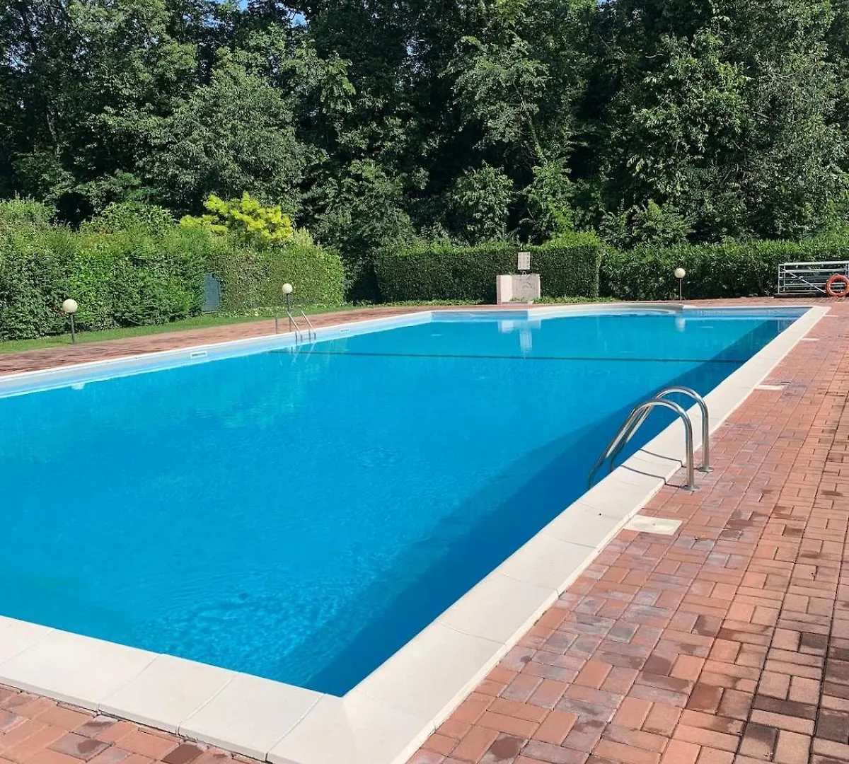 Garda Tulipano Tranquillo Bilocale Con Piscina E Terrazza Apartment Desenzano del Garda