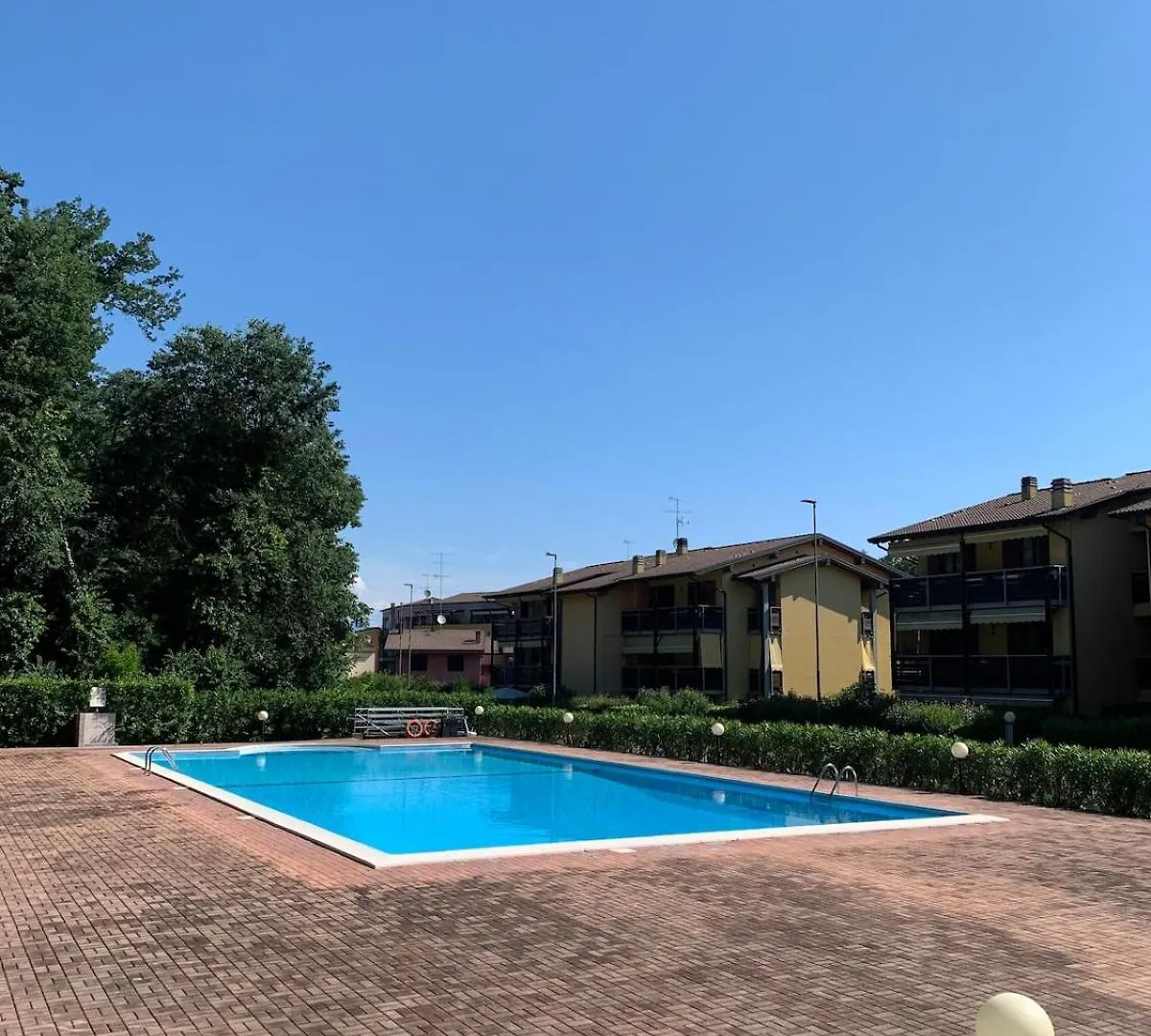 Apartmán Garda Tulipano Tranquillo Bilocale Con Piscina E Terrazza Desenzano del Garda